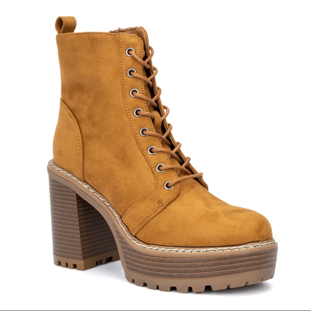 Olivia Miller Tan Ankle Boots with Chunky Heel